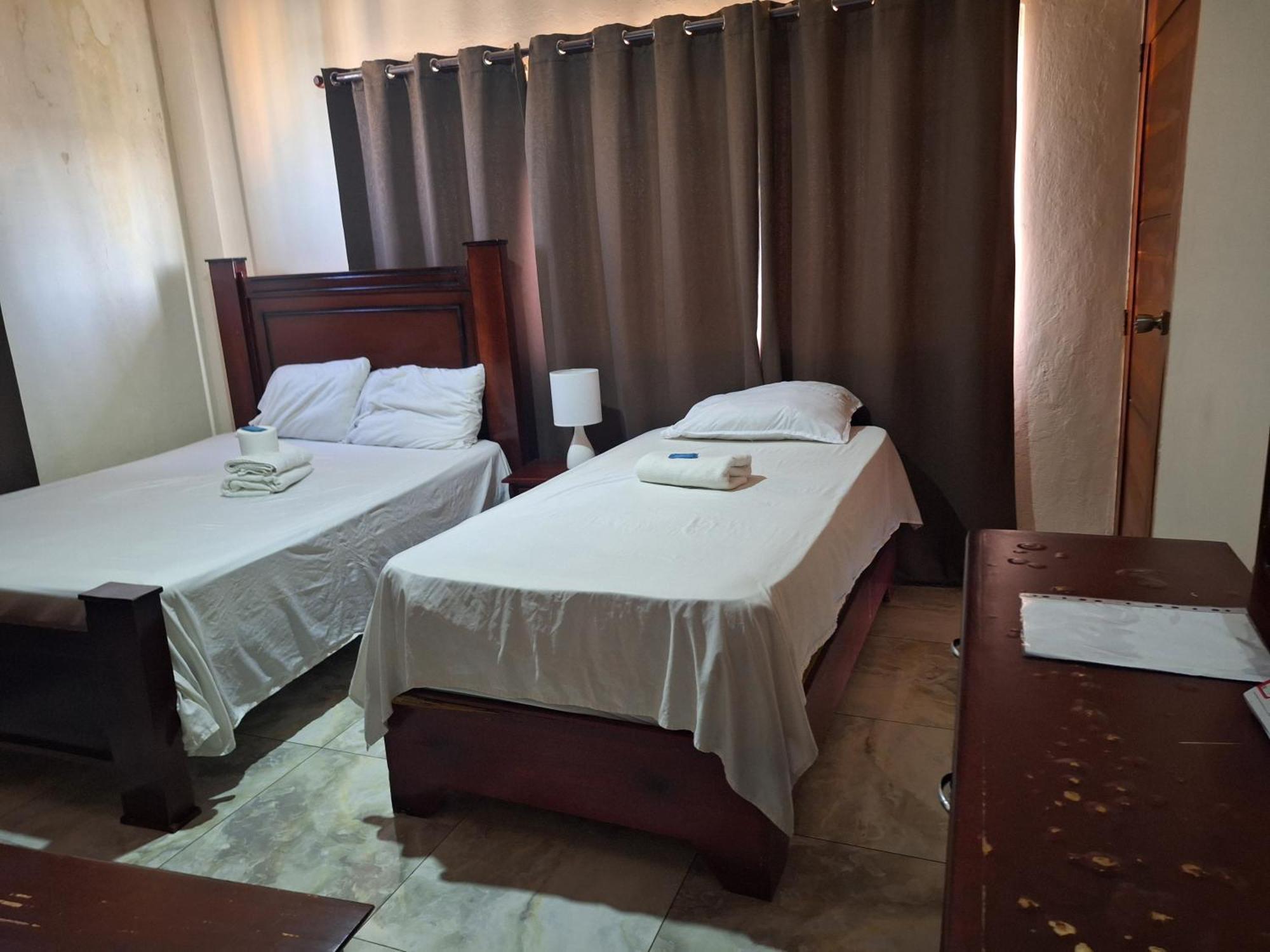 Hotel Enrique II Zona Colonial Vista Al Malecon Santo Domingo Luaran gambar